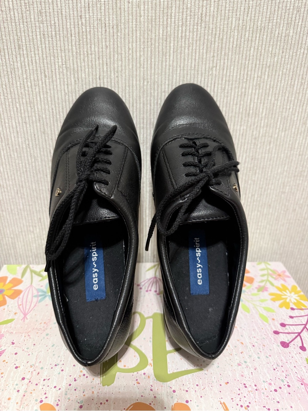 Wmn’s Easy Spirit Black Lace-Up Comfort Shoes